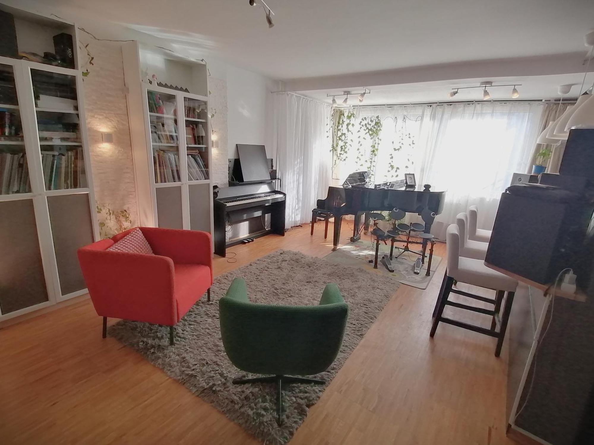 Lovely Flat With Grand Piano, Family Friendly